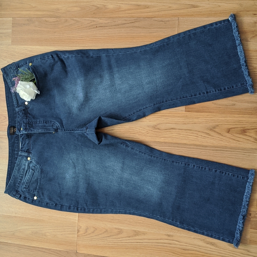 G. I. L. I GOT IT LOVE IT WOMENS REGULAR